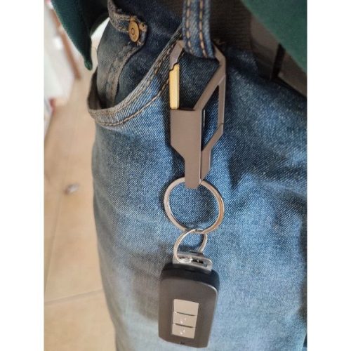 Outboard keychain motorcycle / car key