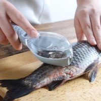 Plastic Fish Scales Graters Scraper Fish Cleaning Tool